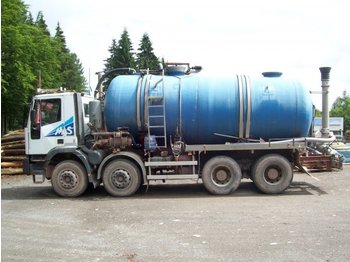 Iveco Euro Trakker 19 m³ Tankvolumen Wasserwagen - Komunálne/ Špeciálne stroje