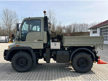 Unimog U300 405 01313 mit Rahmenwinde  - Komunálne/ Špeciálne stroje, Valníkový/ Plošinový nákladný automobil: obrázok 4