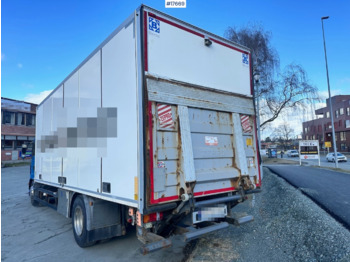 MAN TGM 18.280 - Skříňový nákladní auto: obrázok 4