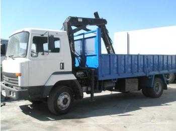 NISSAN NISSAN M130.17 - Valníkový/ Plošinový nákladný automobil