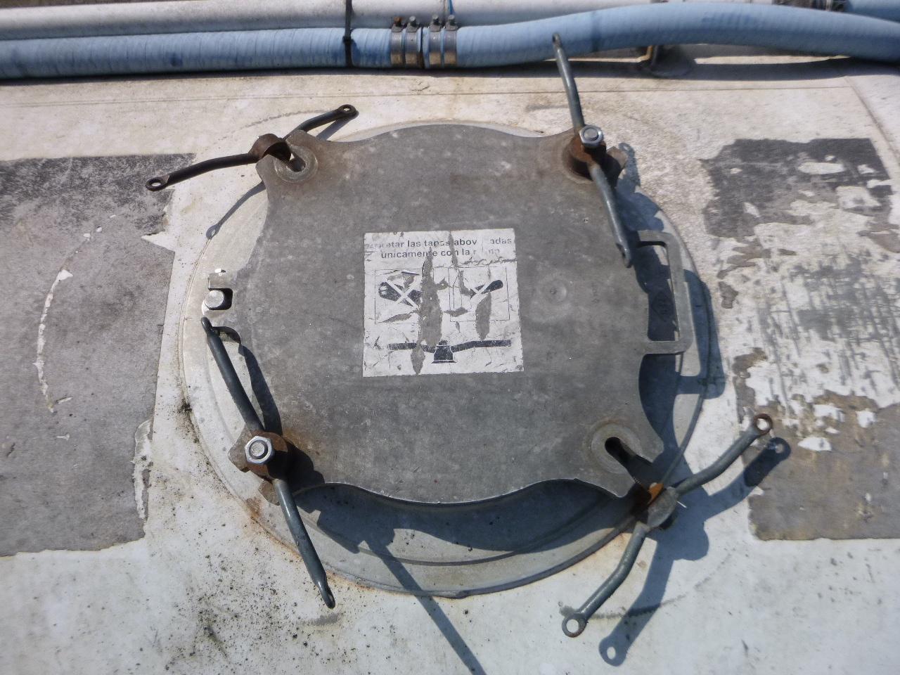 Cisternový náves na prepravu múky Feldbinder Powder tank alu 63 m3 / 1 comp (tipping): obrázok 5