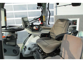 CLAAS AXION 870 CMATIC med frontlift og front PTO, GPS r  - Traktor: obrázok 5