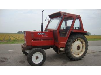 Traktor FIAT 780: obrázok 1