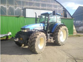 Traktor New Holland TM 150: obrázok 1