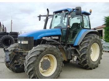 New Holland TM165 - Traktor