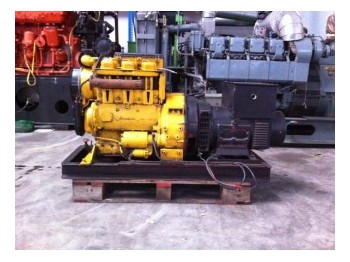 Hatz 3 cylinder - 25 kVA | DPX-1208 - Elektrický generátor