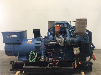 MTU 12V2000 engine - Elektrický generátor